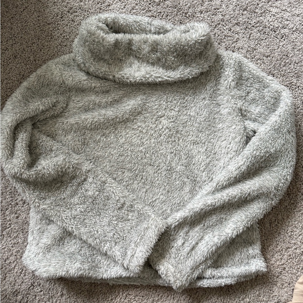 Aerie Cozy Gray Turtleneck Sweater Cropped